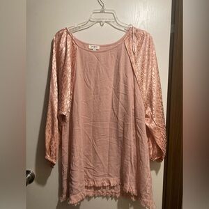 Umgee Linen Blend Blouse